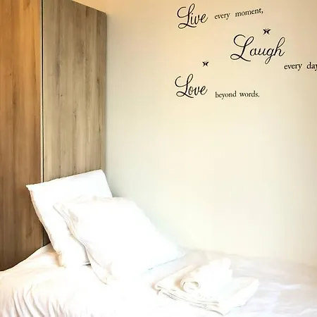 アパート 02 Bedrooms-paris-disneyland-parking-rer A 3' *